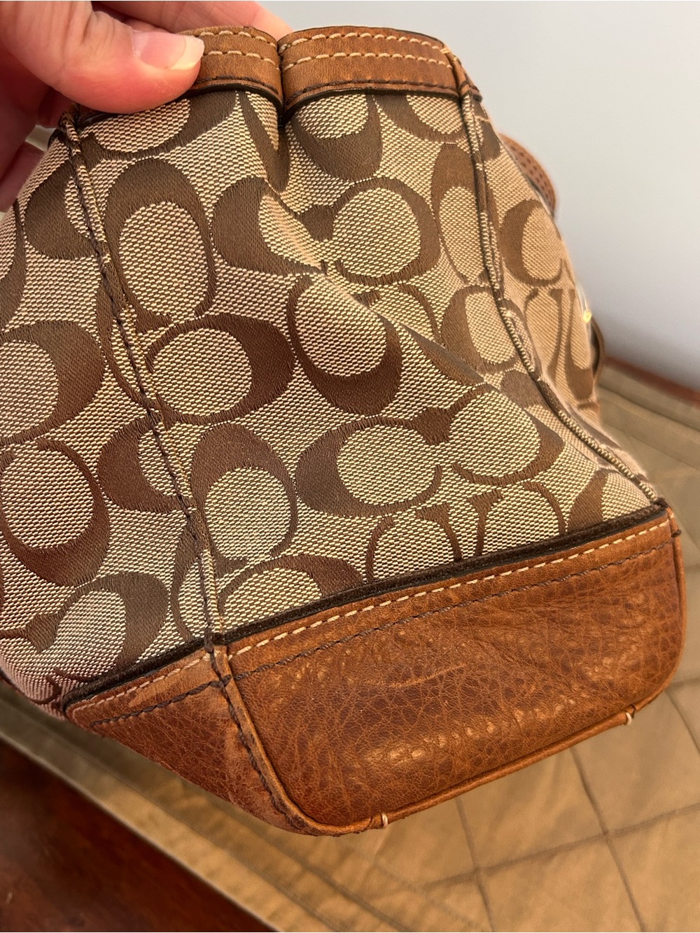 VTG Y2K Coach Chelsea Signature Turnlock Shoulder Bag Tan Leather Trim 10986 - Picture 10 of 11
